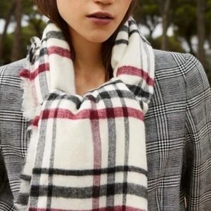 Mng Blanket Scarf Frayed Hems Cozy Soft Acrylic Knit Wrap Shawl Plaid 33" X 78"